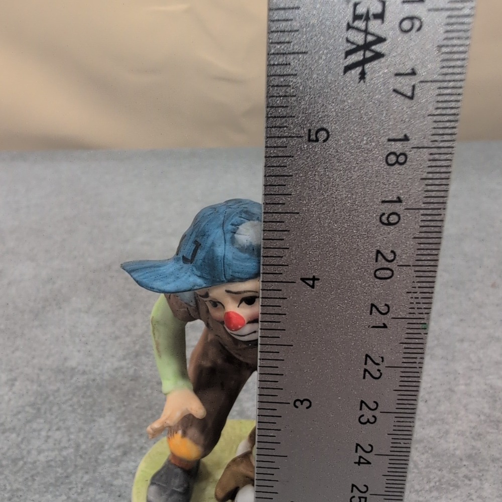 Emmett Kelly Collectibles Figurines Baseball Fielder Player Clown Dog Miniature - Picture 7 of 7